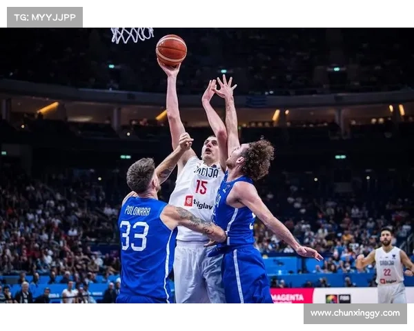 欧洲篮球联赛半决赛关键判罚引发争议 引入VAR技术能否解决问题